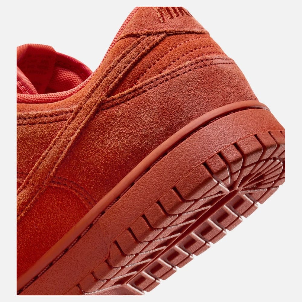 Dunk Low SE Womens Lifestyle Shoe - Picante Red/Dragon Red