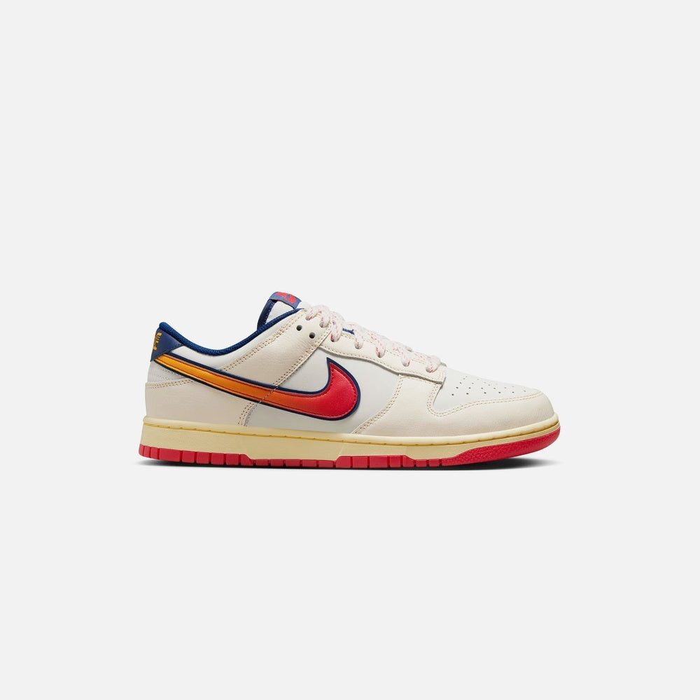 Dunk Low Retro SE Mens Lifestyle Shoe - Pale Ivory/Light Crimson/Sail/University Gold/Blue Void/Sail