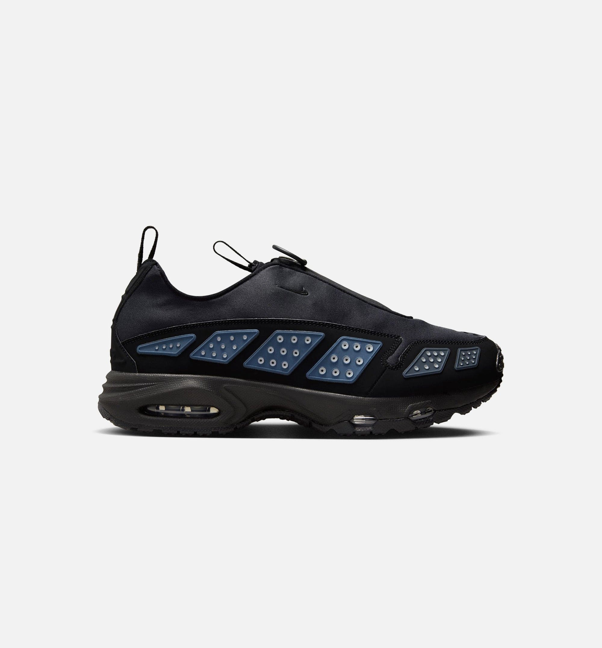 Air Max SNDR Womens Lifestyle Shoe - Black/Silver