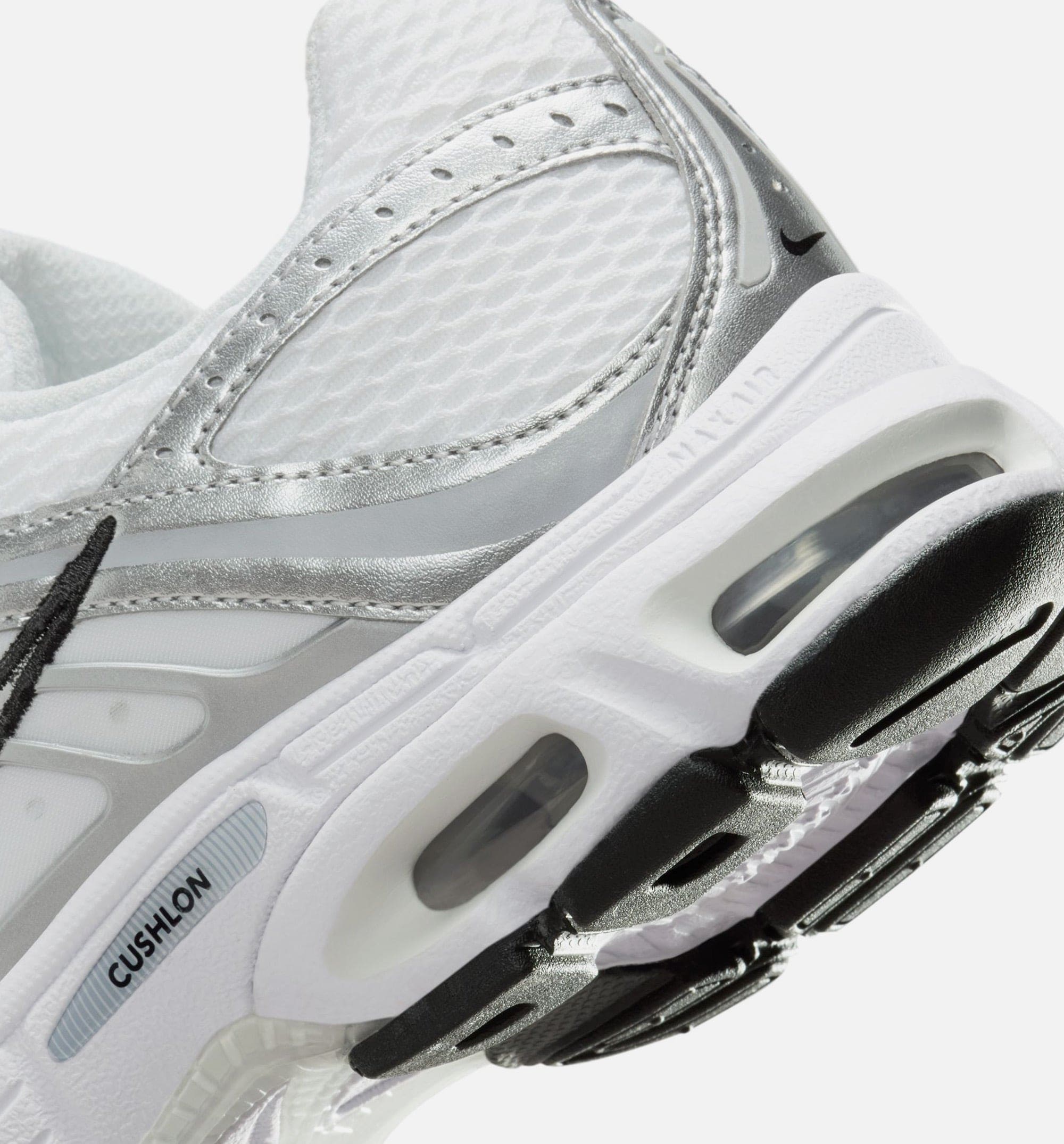 Air Max Moto 2K Womens Lifestyle Shoe - White/Photon Dust/Metallic Silver/Black